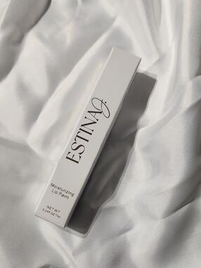 ESTINAQ Moisturizing Lip Paint